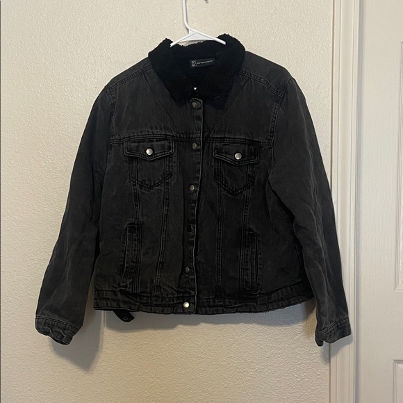 New York & Company Jackets & Blazers - Black jean jacket shearling collar and lining